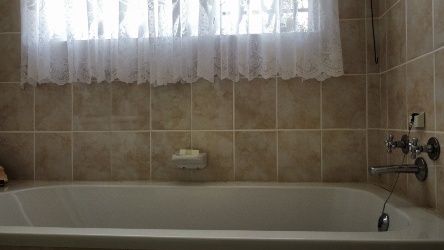 4 Bedroom Property for Sale in Hersham Western Cape